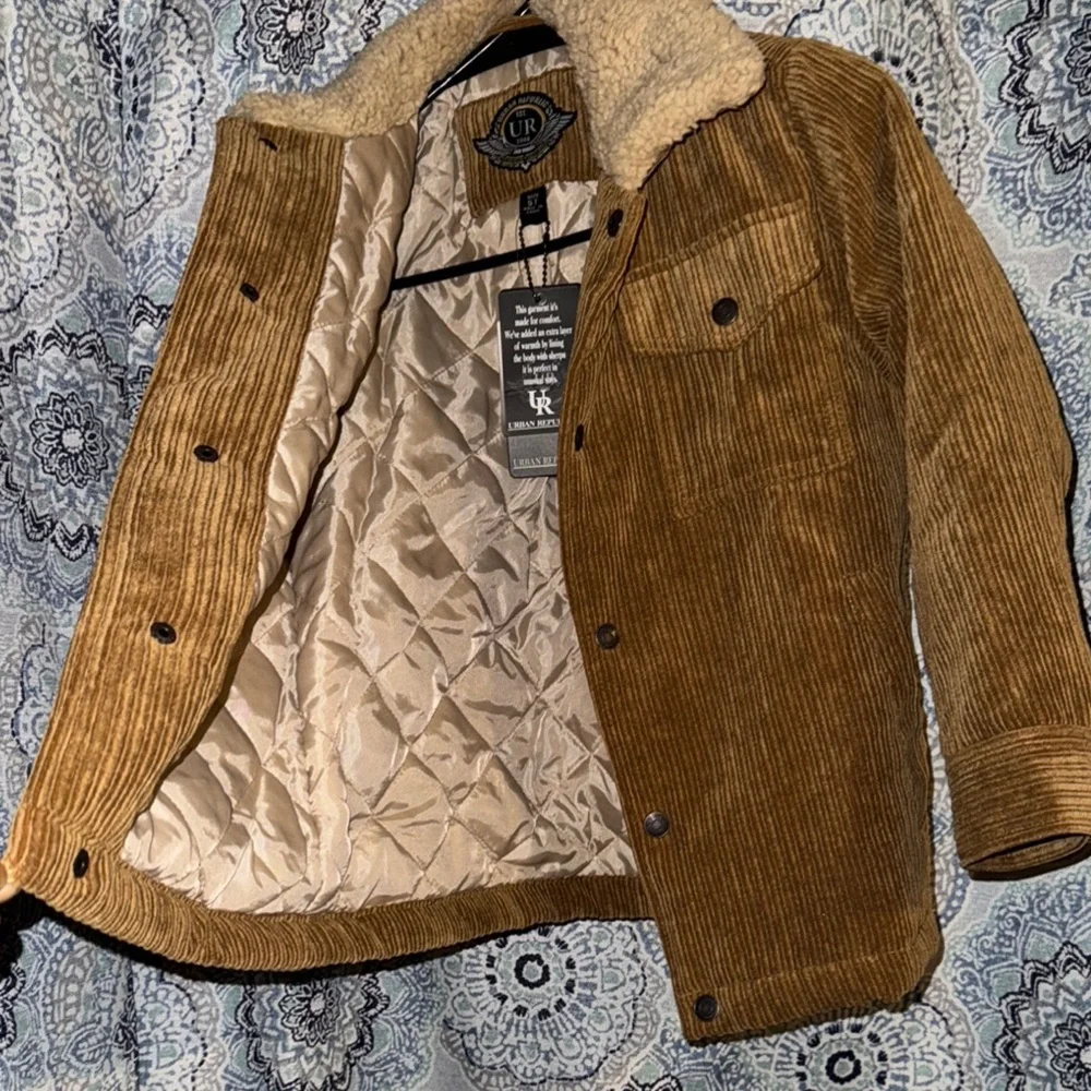 Toddler’s Brown Corduroy Jacket with Sherpa Collar - Picture 4 of 4